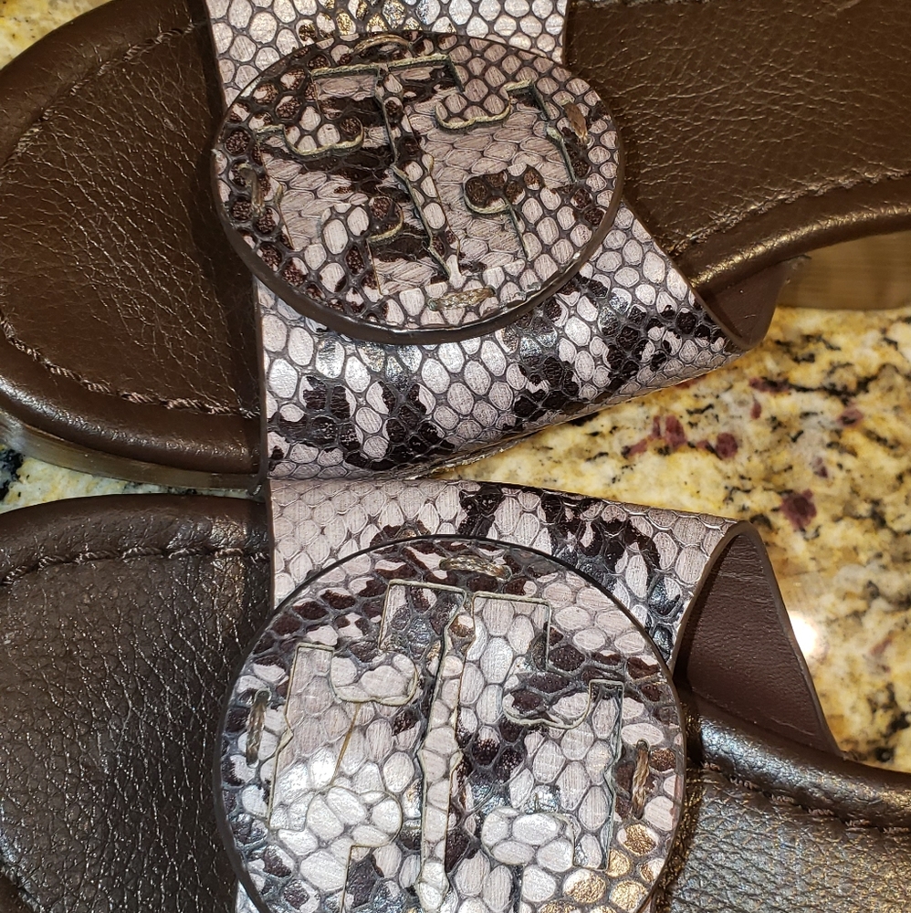 Toryburch size 6